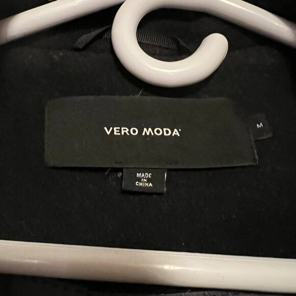 Vero Moda Women’s Long Coat (M)(EUC) - Picture 4 of 5